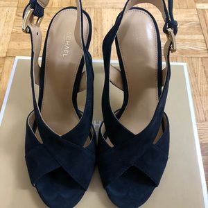 Micheal Kors Becky Sandal(suede)